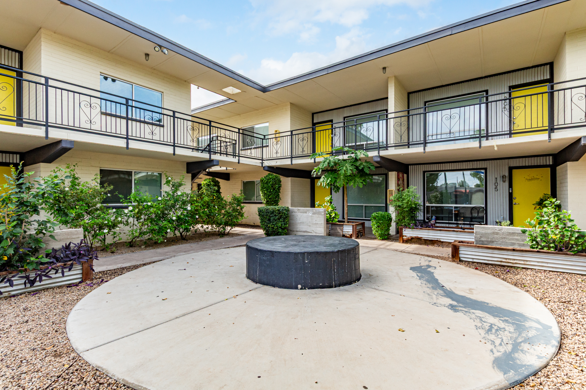 Shared outdoor space at The Forté Apartments.